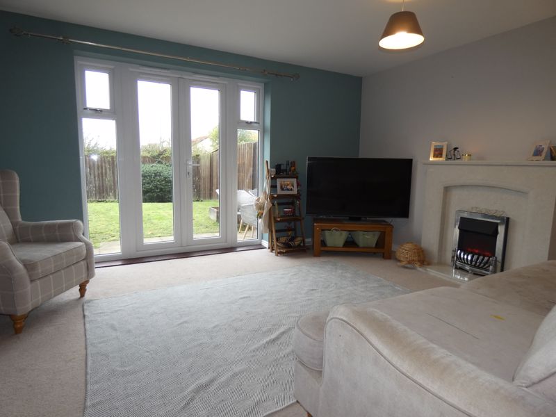 Lounge- click for photo gallery